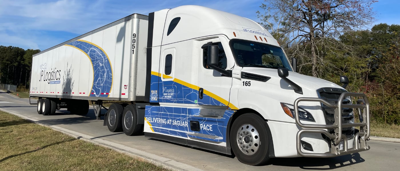 jp logistic's freightliner truck